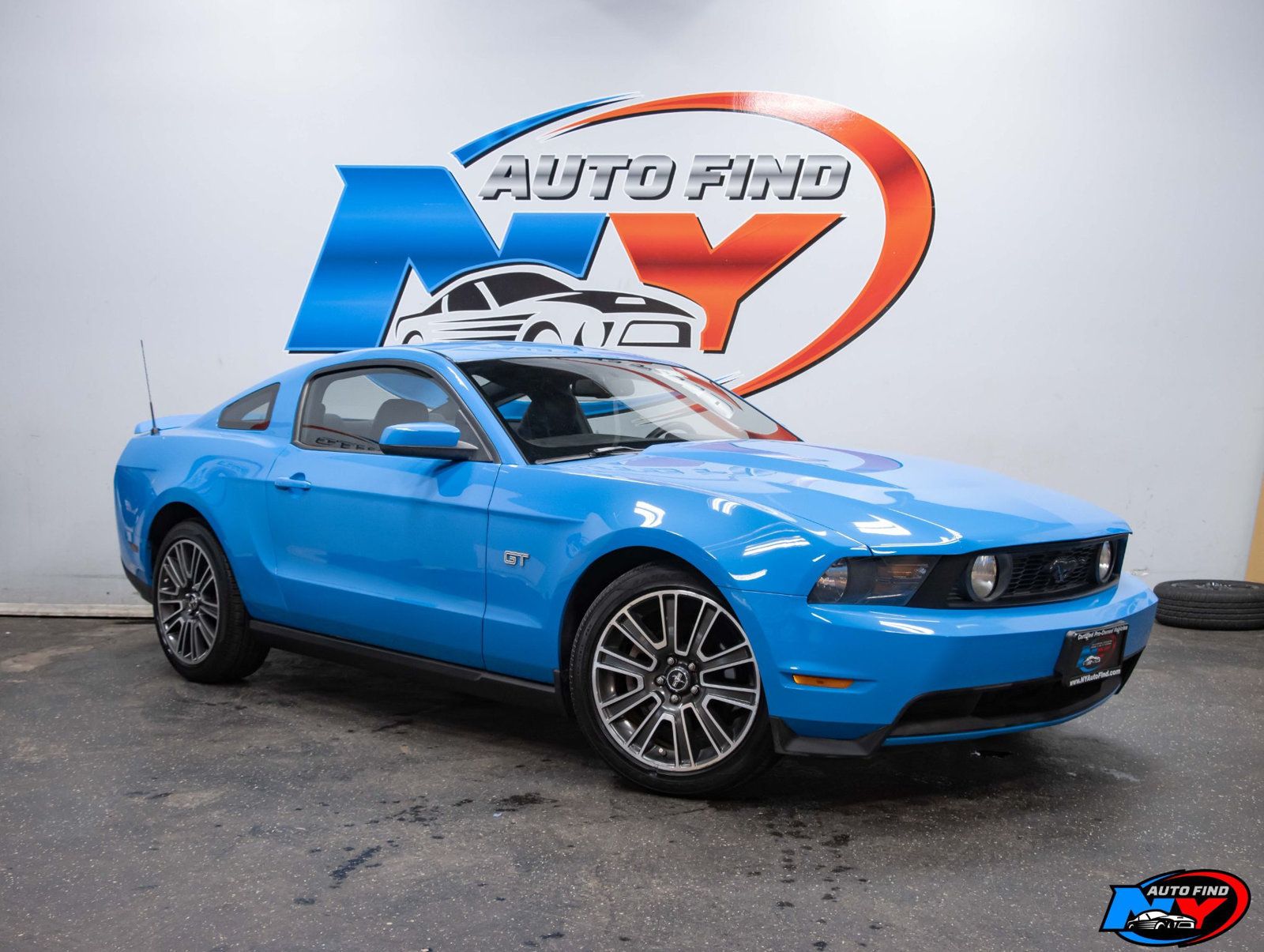 2010 Ford Mustang Premium GT photo 6