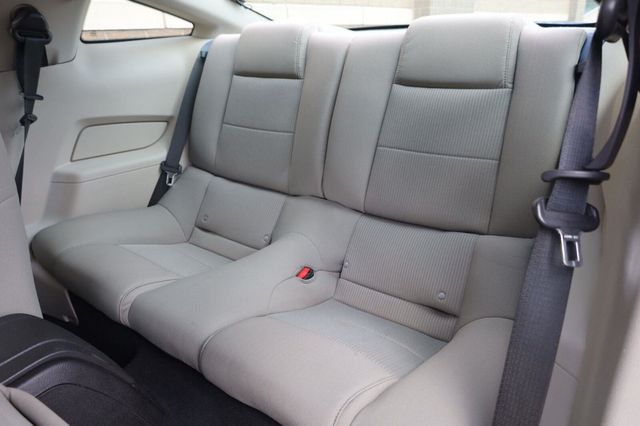 2010 Ford Mustang V6 - 23063263 - 14