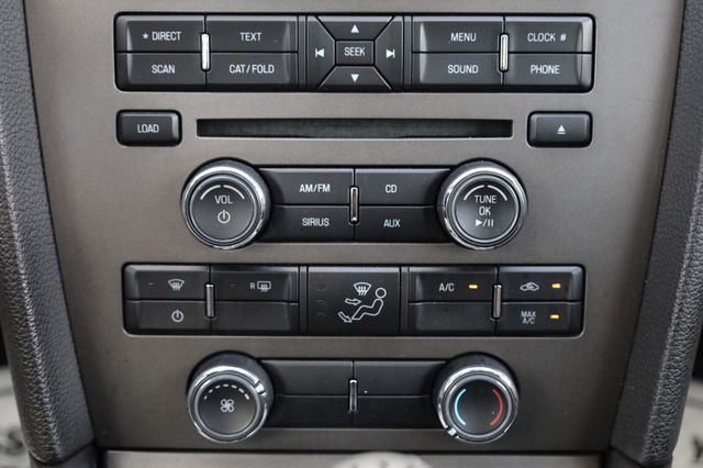 2010 Ford Mustang V6 - 23063263 - 26