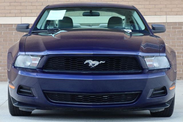 2010 Ford Mustang V6 - 23063263 - 4