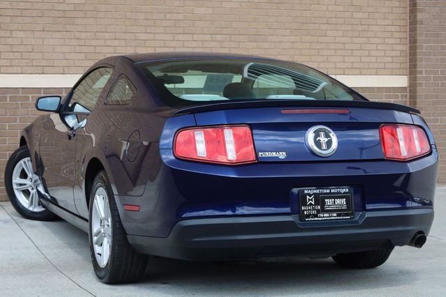 2010 Ford Mustang V6 - 23063263 - 8