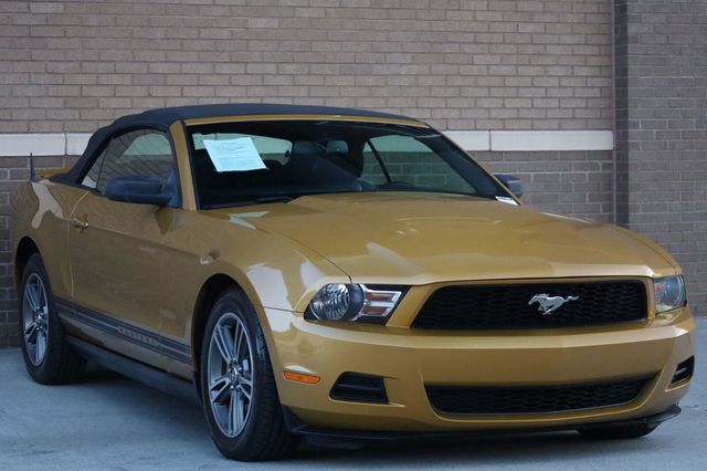 2010 Ford Mustang V6 - 23065373 - 9