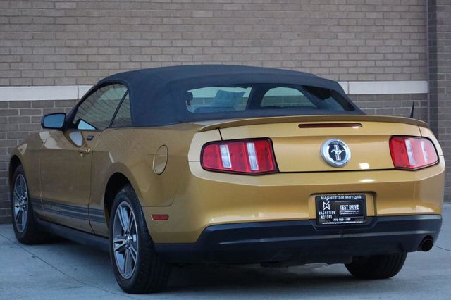 2010 Ford Mustang V6 - 23065373 - 12
