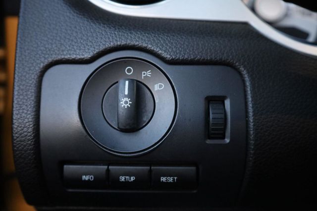 2010 Ford Mustang V6 - 23065373 - 35
