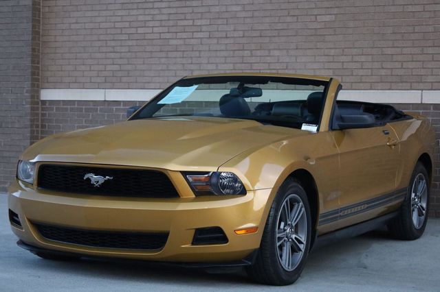 2010 Ford Mustang V6 - 23065373 - 5