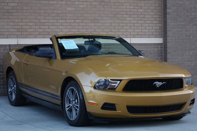 2010 Ford Mustang V6 - 23065373 - 7