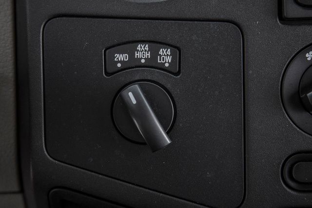 2010 Ford Super Duty F-550 XLT - 15361465 - 26