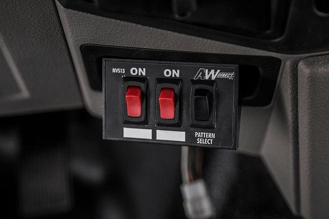 2010 Ford Super Duty F-550 XLT - 15361465 - 27