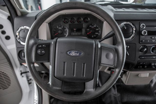 2010 Ford Super Duty F-550 XLT - 15361465 - 30