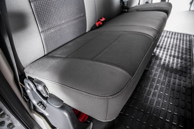 2010 Ford Super Duty F-550 XLT - 15361465 - 35