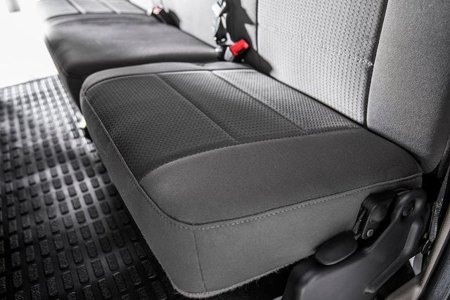 2010 Ford Super Duty F-550 XLT - 15361465 - 36