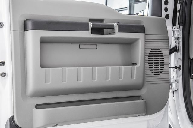 2010 Ford Super Duty F-550 XLT - 15361465 - 41