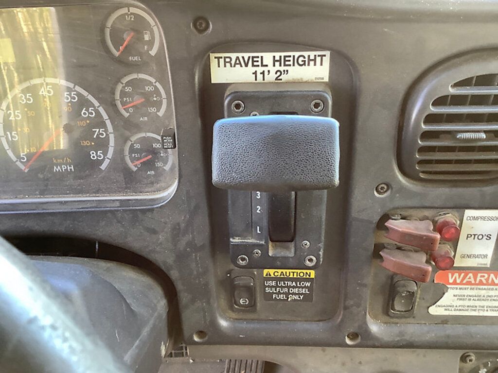 2010 Freightliner M2106 ENCLOSED UTILITY SERVICE TRUCK TURBO DIESEL WITH COMPRESSOR - 21142230 - 10