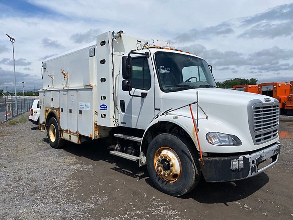2010 Freightliner M2112 ENCLOSED UTILITY TRUCK WITH COMPRESSOR - 21489637 - 0