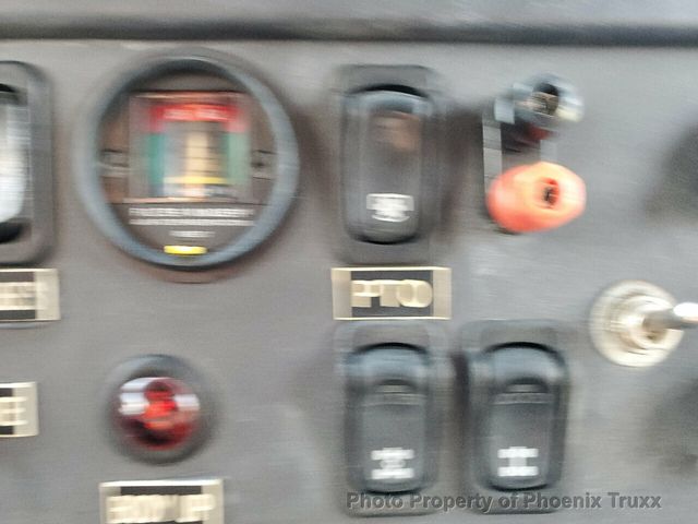 2010 FREIGHTLINER M2-106  - 21885336 - 17