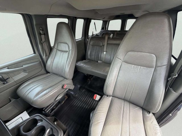 2010 GMC Savana LS 2500 3dr Passenger Van - 23000577 - 11