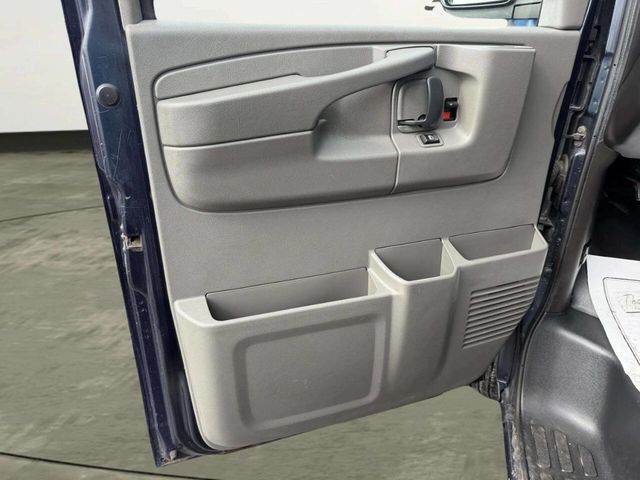 2010 GMC Savana LS 2500 3dr Passenger Van - 23000577 - 8