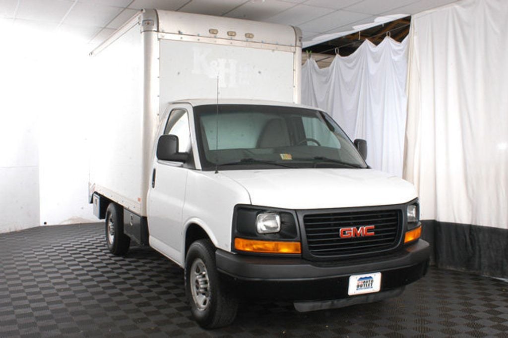 2010 GMC Savana Commercial Cutaway RWD 3500 177" WB Work Van - 14833995 - 2