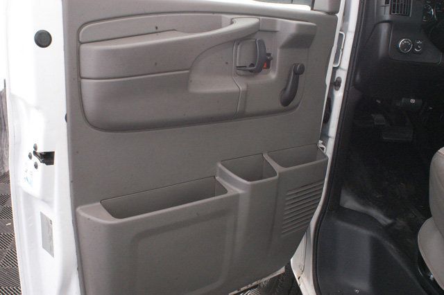2010 GMC Savana Commercial Cutaway RWD 3500 177" WB Work Van - 14833995 - 8