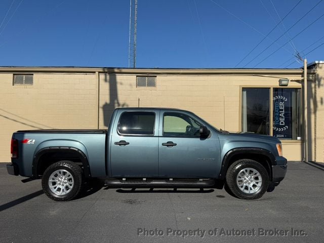 2010 GMC Sierra 1500 4WD Crew Cab 143.5" SLT - 22950401 - 4
