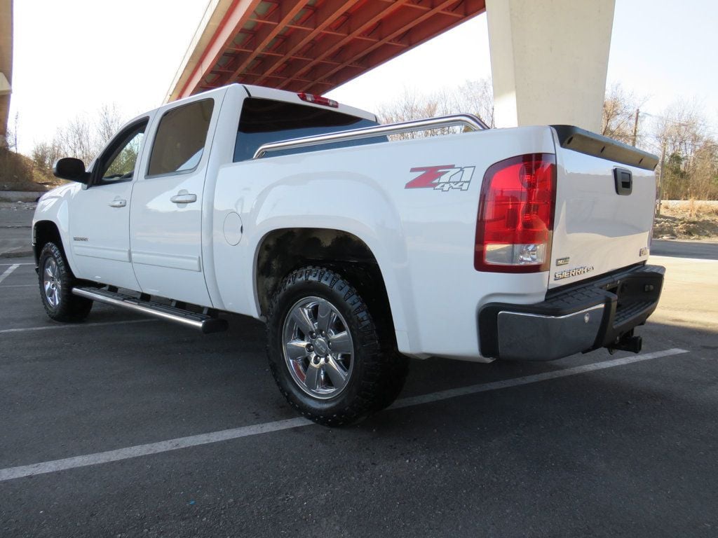 2010 GMC Sierra 1500 4WD Crew Cab 143.5" SLT - 22782806 - 7