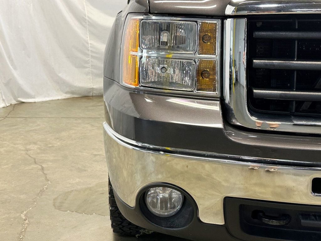 2010 GMC Sierra 1500 4WD Ext Cab 143.5" SLT - 23038888 - 5