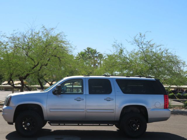 2010 GMC Yukon XL 4X4 YUKON XL SLT EXTRA  CLEAN LIFTED 4X4 BUCKET SEATS  - 23013204 - 1