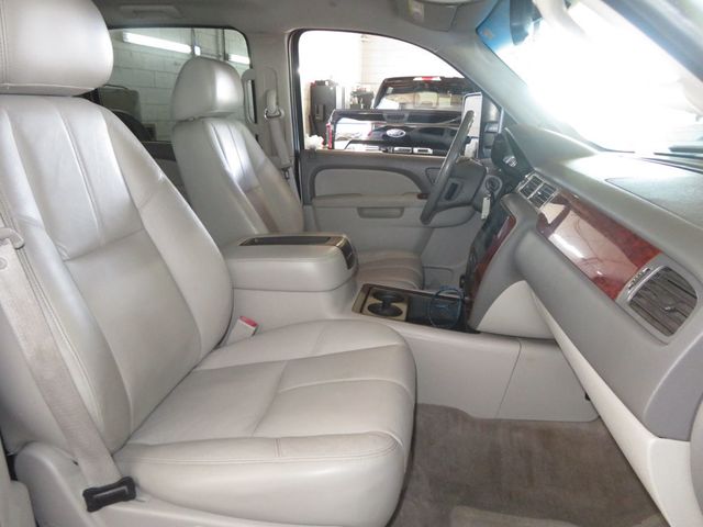 2010 GMC Yukon XL 4X4 YUKON XL SLT EXTRA  CLEAN LIFTED 4X4 BUCKET SEATS  - 23013204 - 38