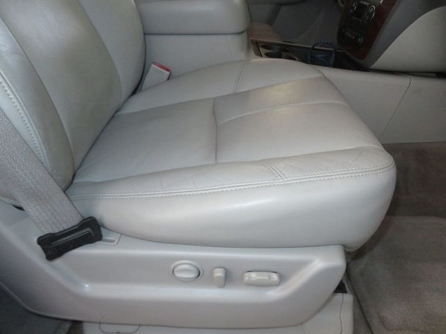 2010 GMC Yukon XL 4X4 YUKON XL SLT EXTRA  CLEAN LIFTED 4X4 BUCKET SEATS  - 23013204 - 39