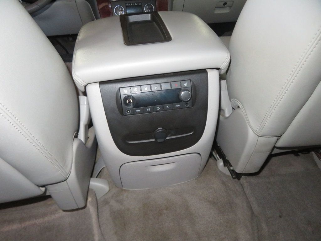 2010 GMC Yukon XL 4X4 YUKON XL SLT EXTRA  CLEAN LIFTED 4X4 BUCKET SEATS  - 23013204 - 41