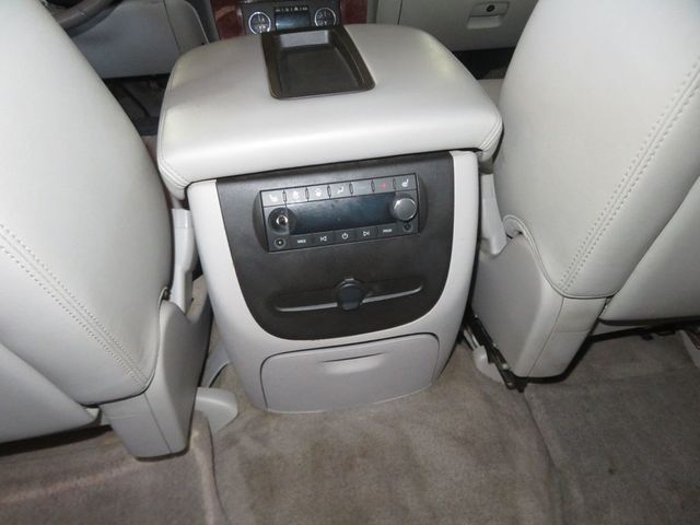 2010 GMC Yukon XL 4X4 YUKON XL SLT EXTRA  CLEAN LIFTED 4X4 BUCKET SEATS  - 23013204 - 41