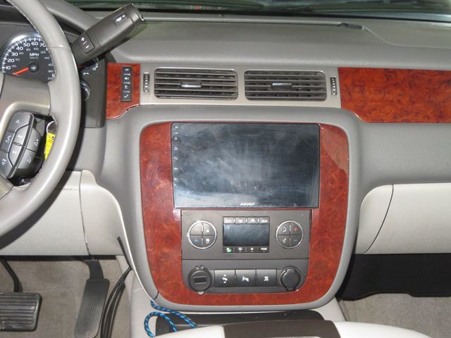 2010 GMC Yukon XL 4X4 YUKON XL SLT EXTRA  CLEAN LIFTED 4X4 BUCKET SEATS  - 23013204 - 44