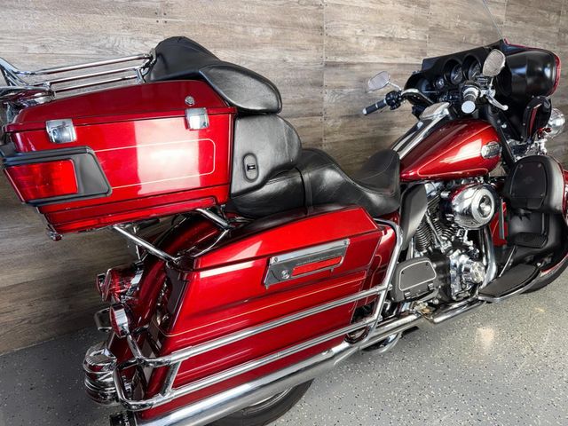 2010 Harley-Davidson FLHTCU Ultra Classic Electra Glide SUPER CLEAN! - 22982101 - 2