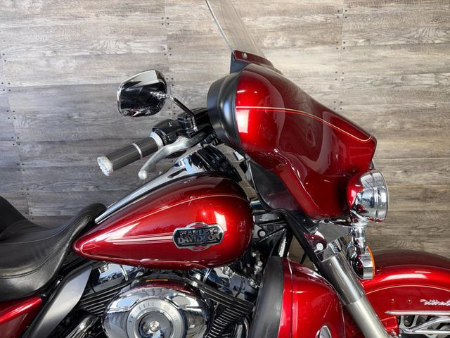 2010 Harley-Davidson FLHTCU Ultra Classic Electra Glide SUPER CLEAN! - 22982101 - 3