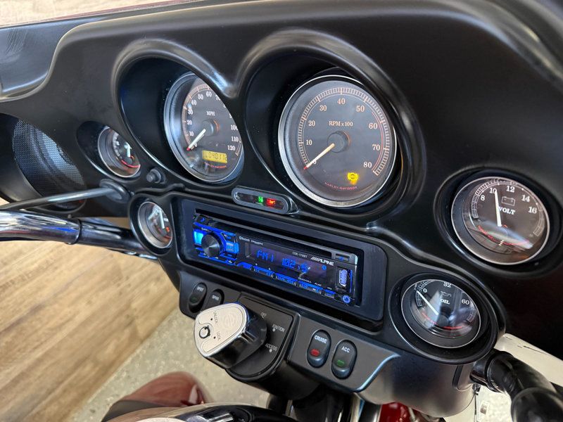 2010 Harley-Davidson FLHTCU Ultra Classic Electra Glide SUPER CLEAN! - 22982101 - 8