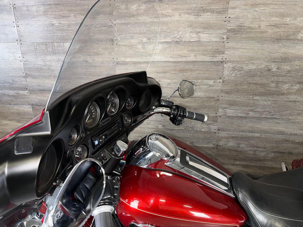 2010 Harley-Davidson FLHTCU Ultra Classic Electra Glide SUPER CLEAN! - 23042802 - 12