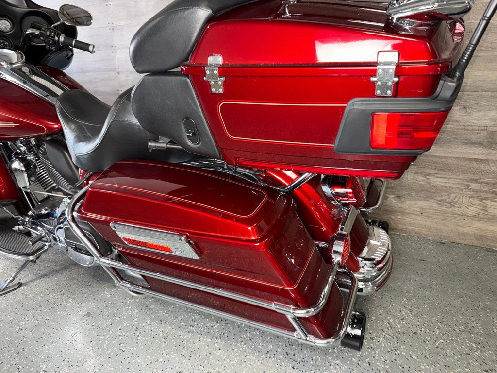 2010 Harley-Davidson FLHTCU Ultra Classic Electra Glide SUPER CLEAN! - 23042802 - 14