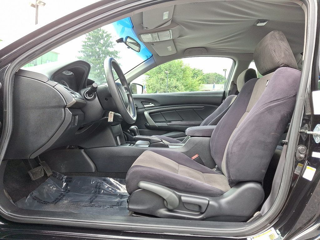 2010 Honda Accord LX photo 13