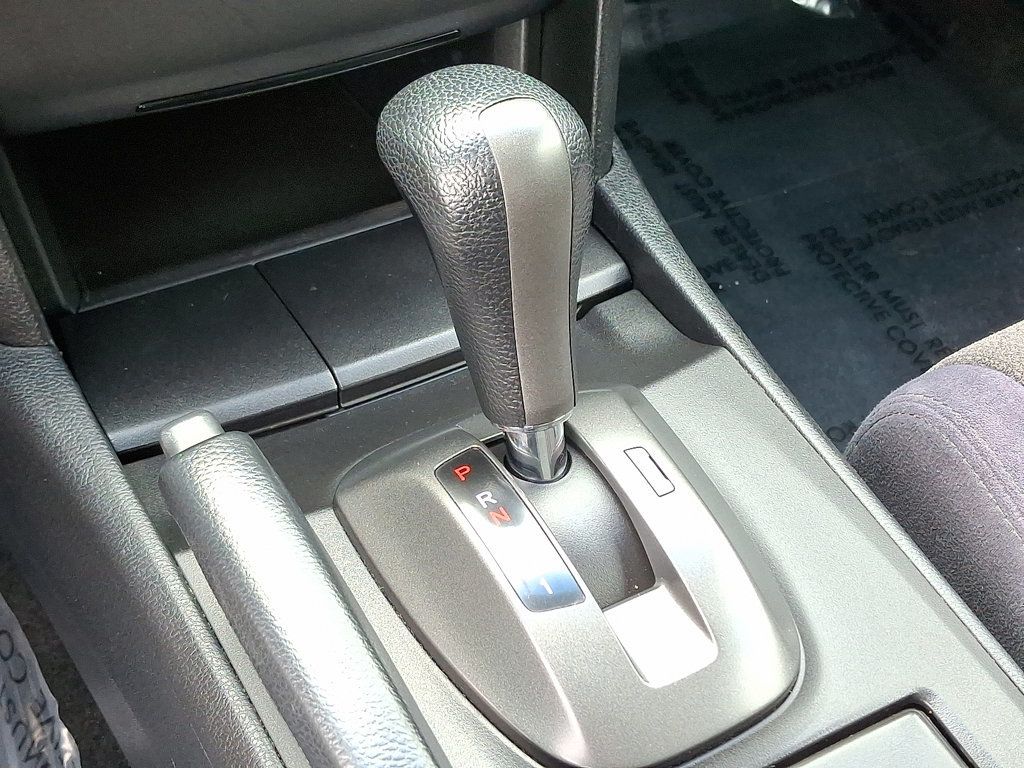 2010 Honda Accord LX photo 14