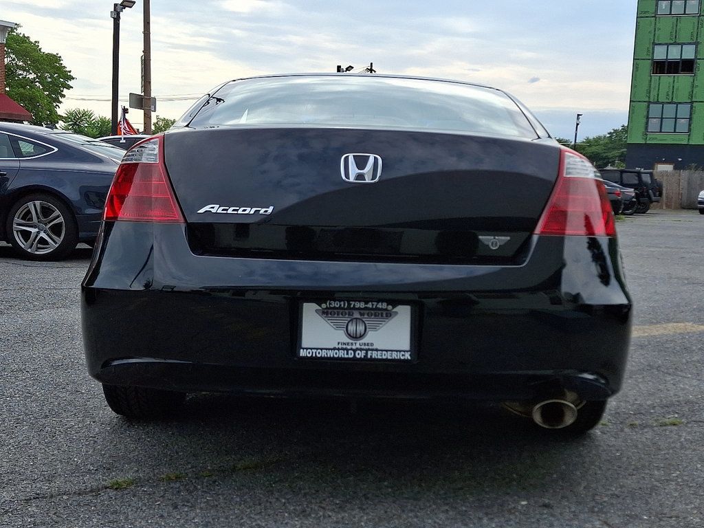 2010 Honda Accord LX photo 5