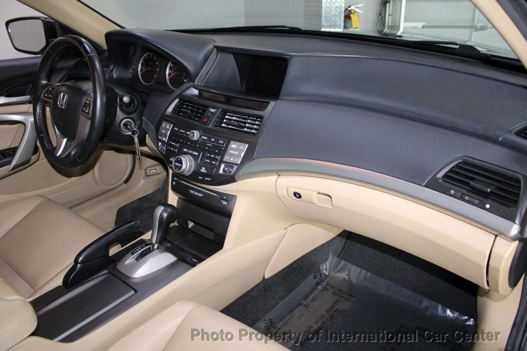 2010 Honda Accord V6 EX-L photo 24