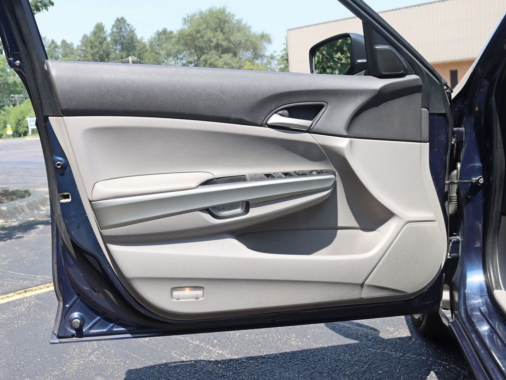 2010 Honda Accord EX photo 21