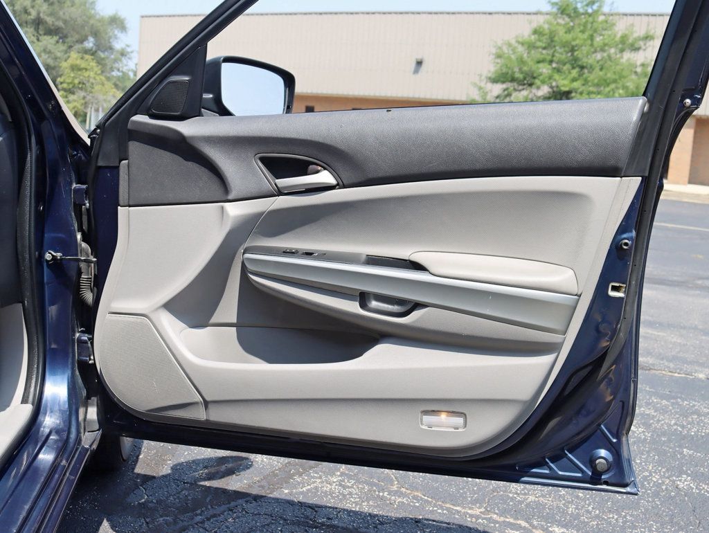 2010 Honda Accord EX photo 22