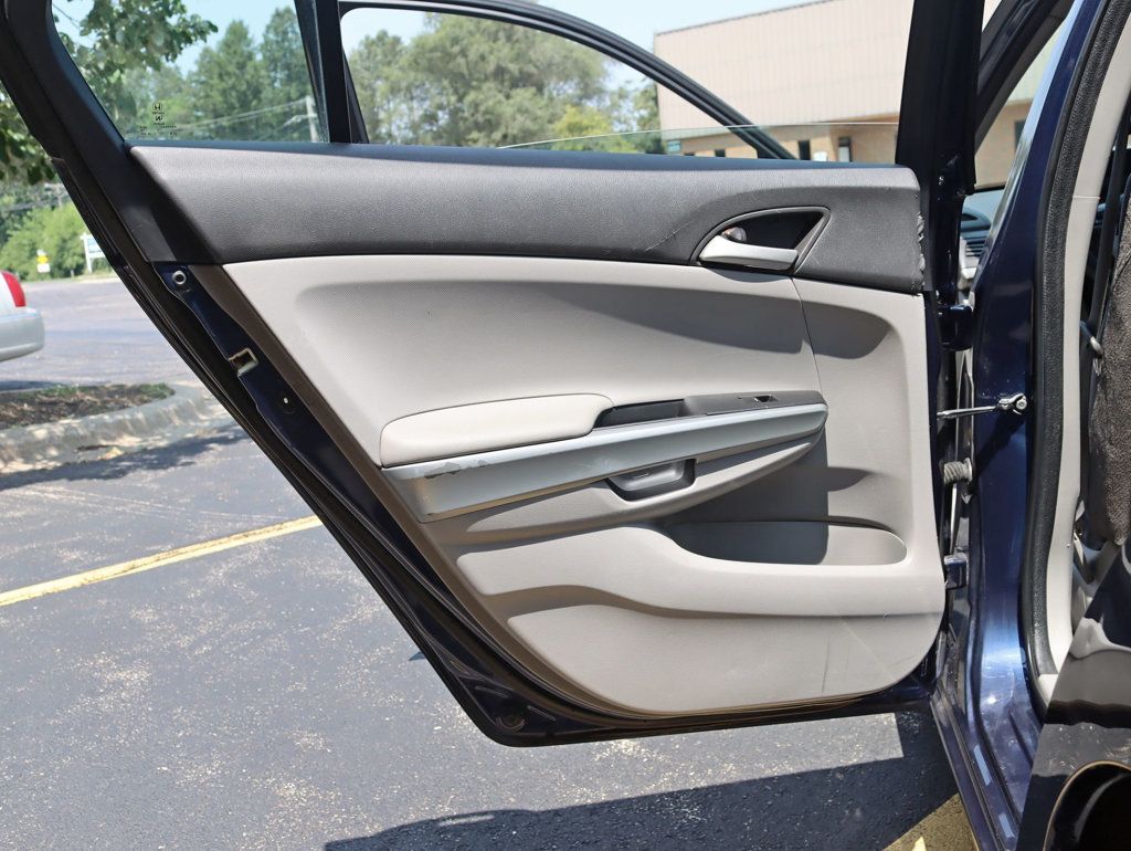 2010 Honda Accord EX photo 23