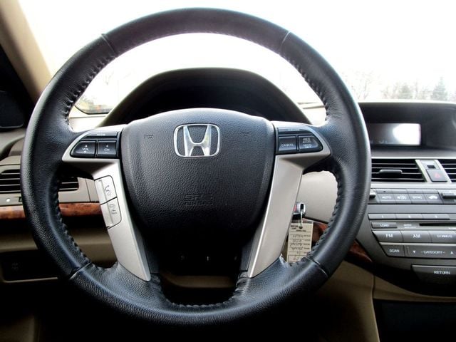 2010 Honda Accord EX-L photo 18