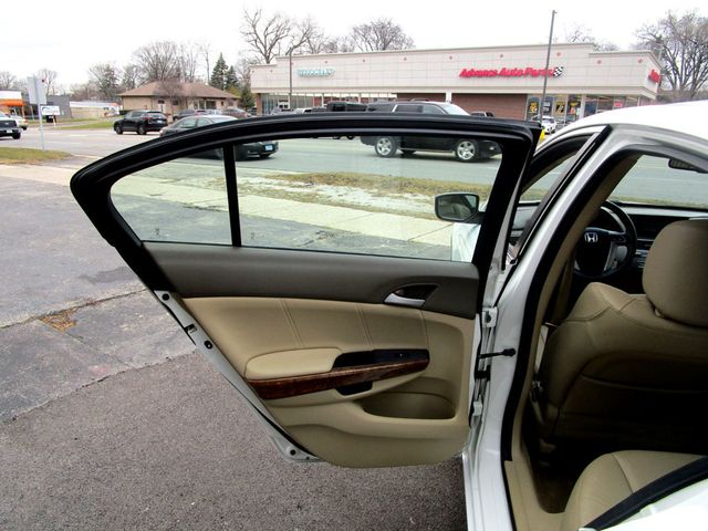 2010 Honda Accord EX-L photo 28