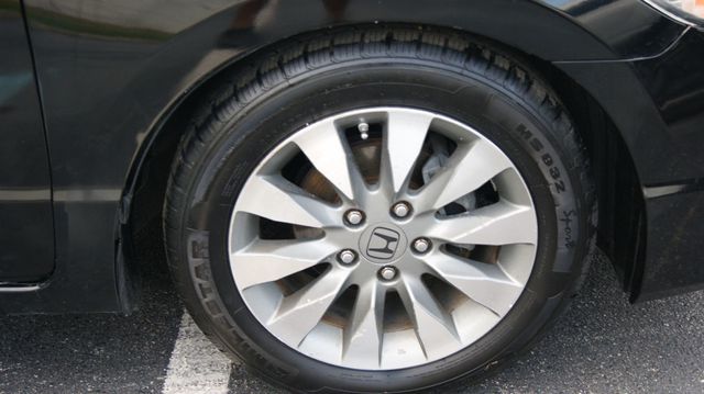2010 Honda Civic Coupe 3 MONTH WARRANTY , JUST SERVICED , VERY CLEAN INSIDE AND OUT  - 23050730 - 28