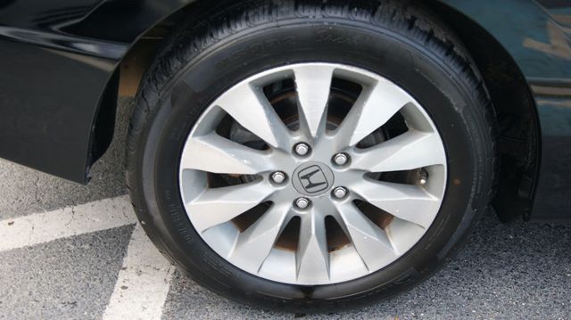 2010 Honda Civic Coupe 3 MONTH WARRANTY , JUST SERVICED , VERY CLEAN INSIDE AND OUT  - 23050730 - 29