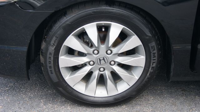 2010 Honda Civic Coupe 3 MONTH WARRANTY , JUST SERVICED , VERY CLEAN INSIDE AND OUT  - 23050730 - 31