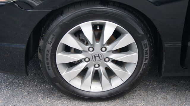 2010 Honda Civic Coupe 3 MONTH WARRANTY , JUST SERVICED , VERY CLEAN INSIDE AND OUT  - 23050730 - 33